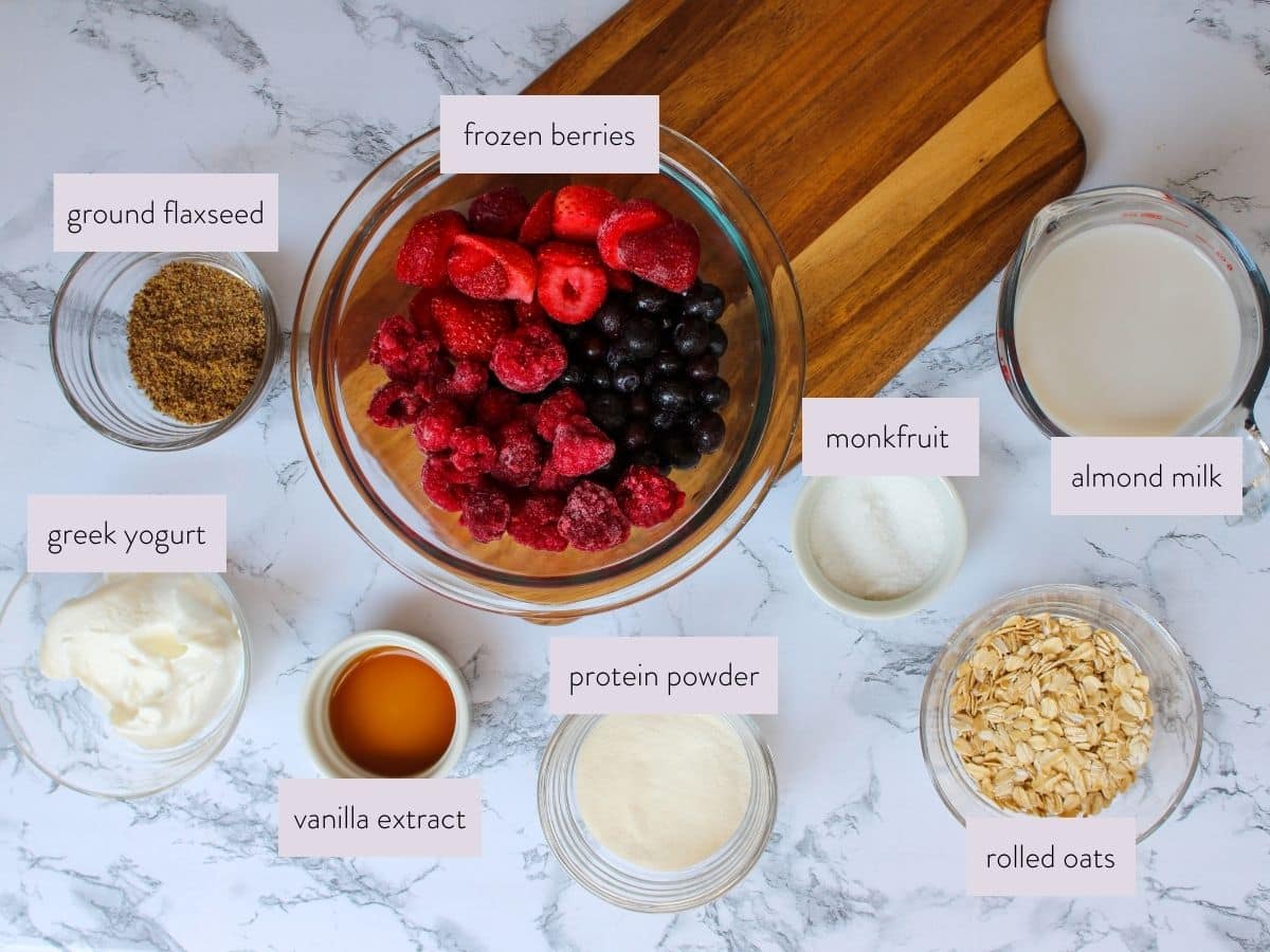 photo of the ingredients needed to make this smoothie