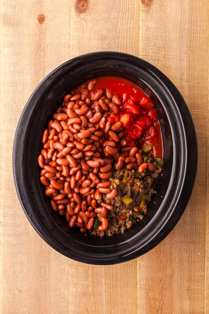 kidney beans and tomato puree in a crockpot.